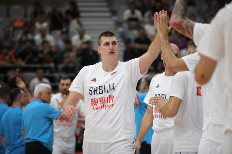 塞尔维亚篮球欧洲杯（塞尔维亚篮男）